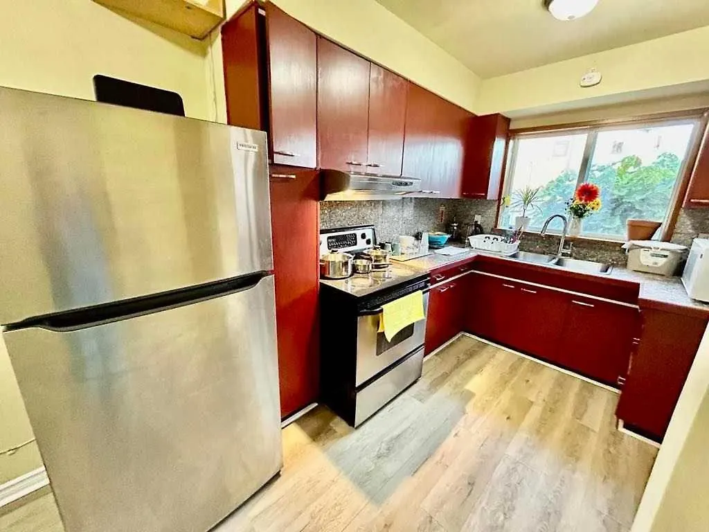 Toronto Midtown Spot 2 Apartment 0*,  Canada